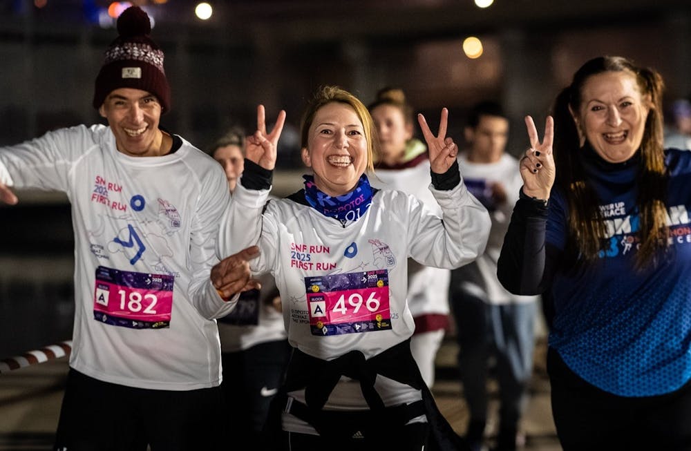 SNF RUN: 2025 FIRST RUN: Περισσότεροι από 750 άνθρωποι άλλαξαν το χρόνο τρέχοντας runbeat.gr